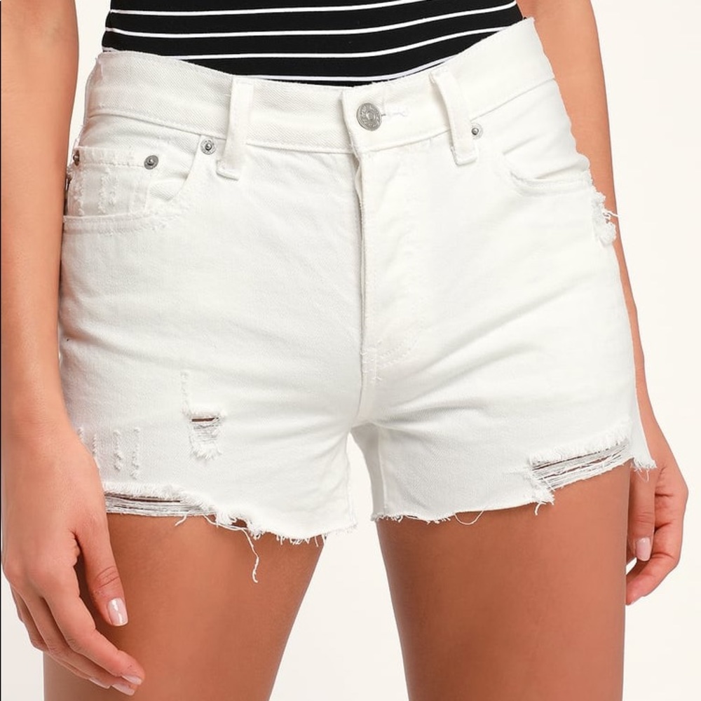 EUC Free People White Distressed Shorts